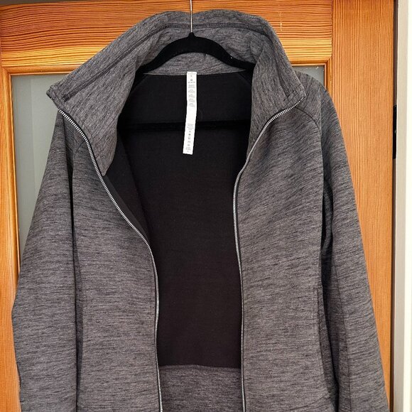 Lululemon Women's Radient Full Zip Jacket Grey Size 6 - Picture 3 of 5